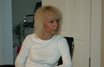 Buz Pateni, Alina´ya teslim